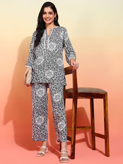 Grey & White Floral Printed Straight Kurti With Trousers