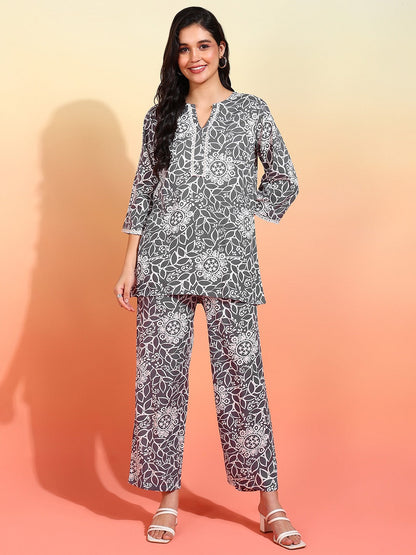 Grey & White Floral Printed Straight Kurti With Trousers