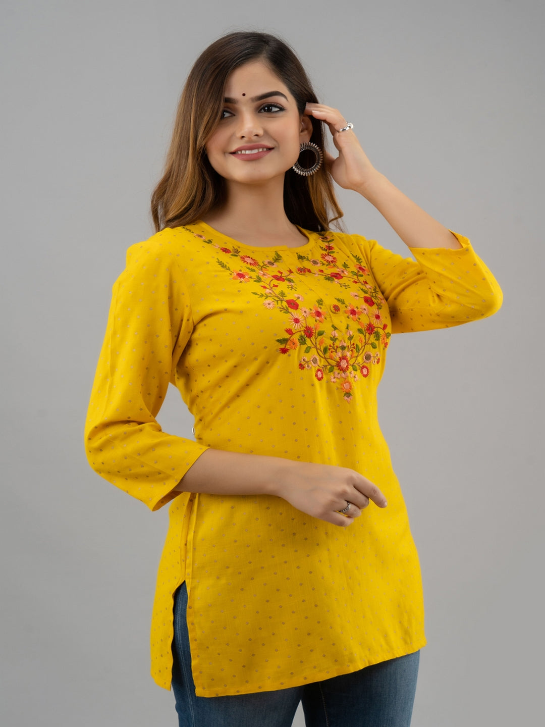 Embroidered 3/4 Sleeves Regular Top