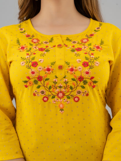 Embroidered 3/4 Sleeves Regular Top