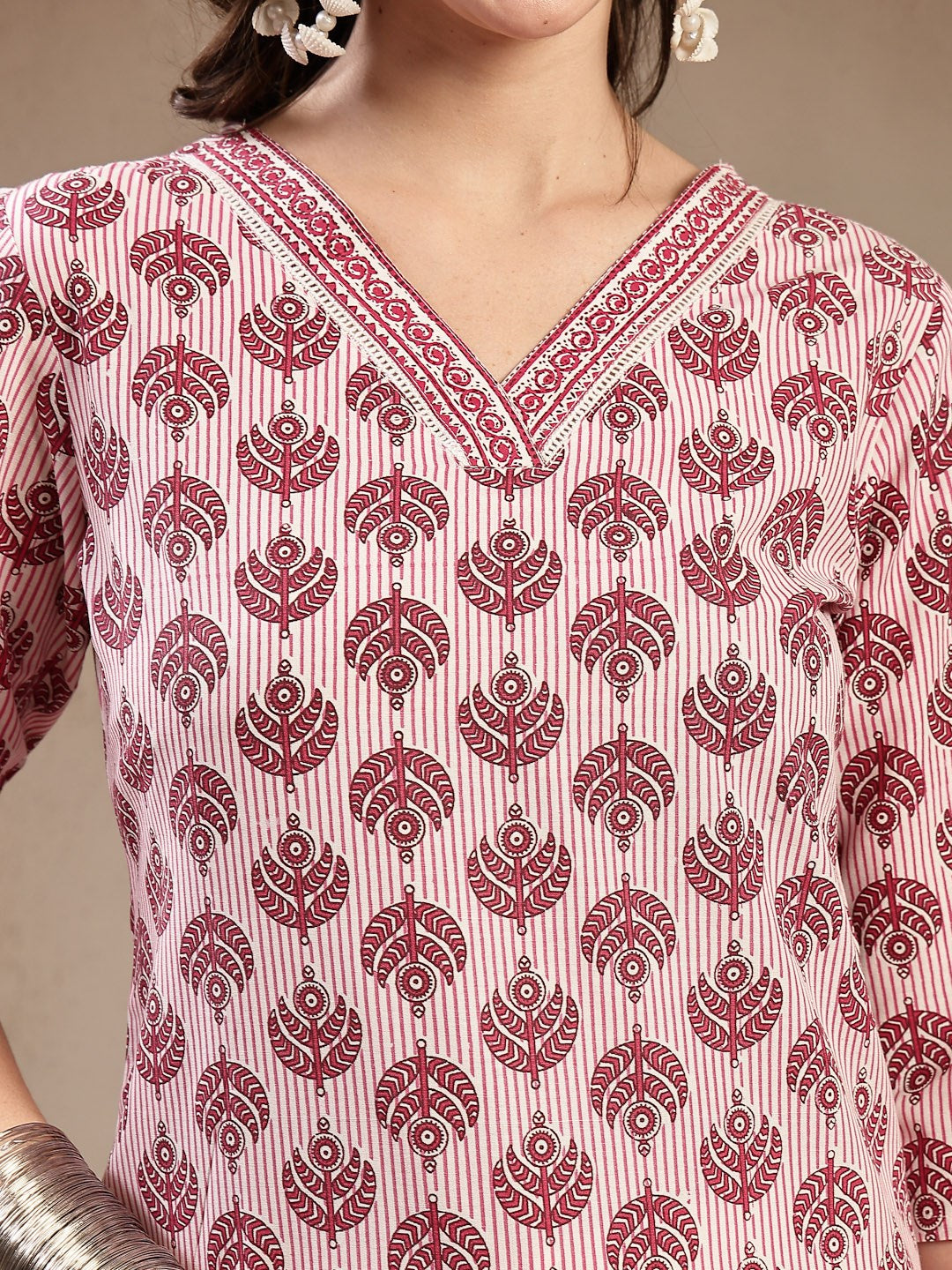 Red Floral Printed Cotton Straight Kurta