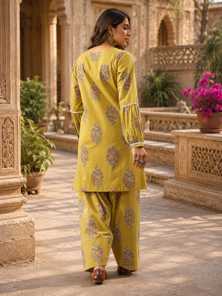 Floral Printed Round Neck Puff Sleeves Pure Cotton Farshi Kurta Set