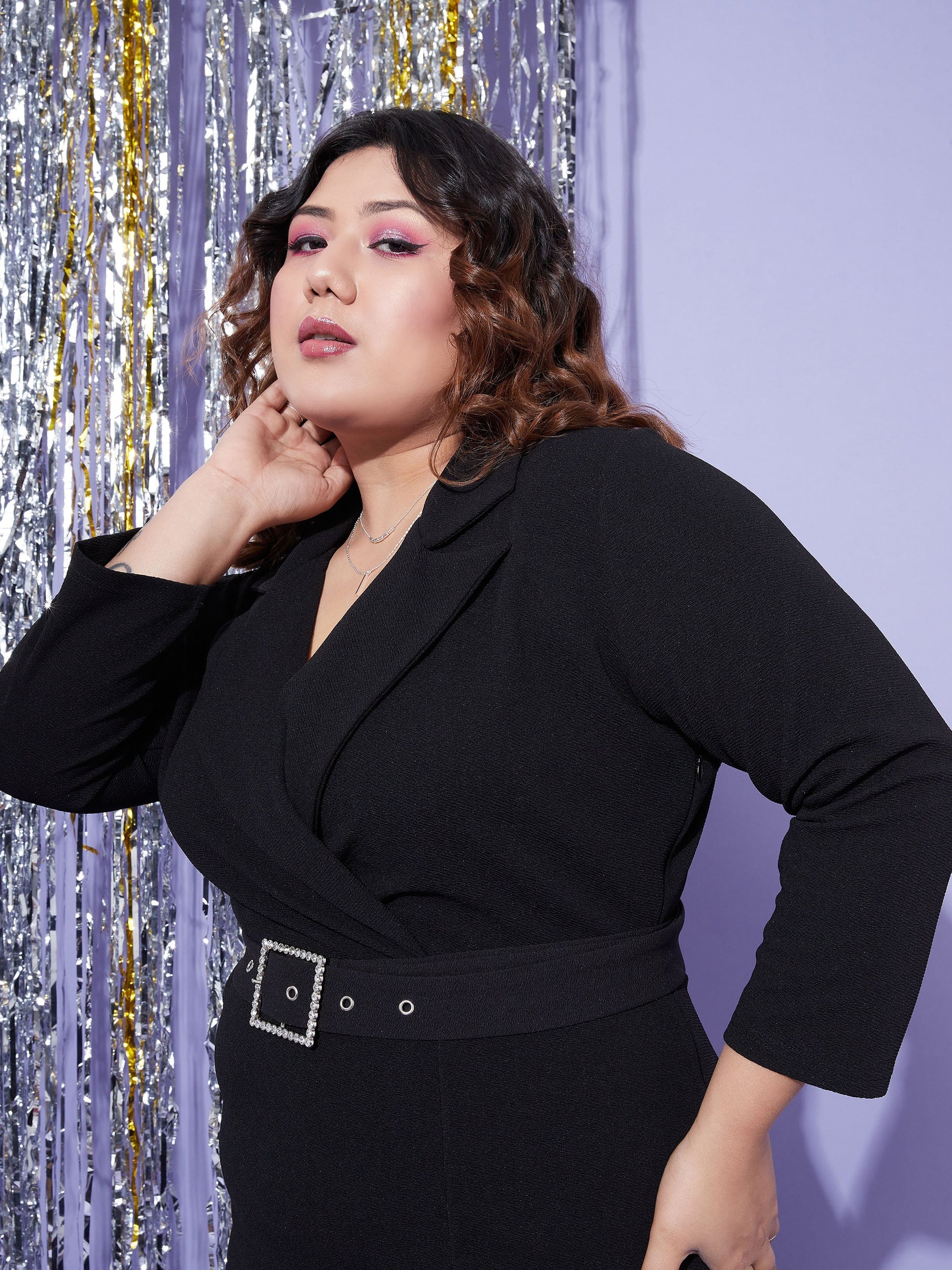 Black Notch Collar Belted Bodycon Dress-SASSAFRAS Curve