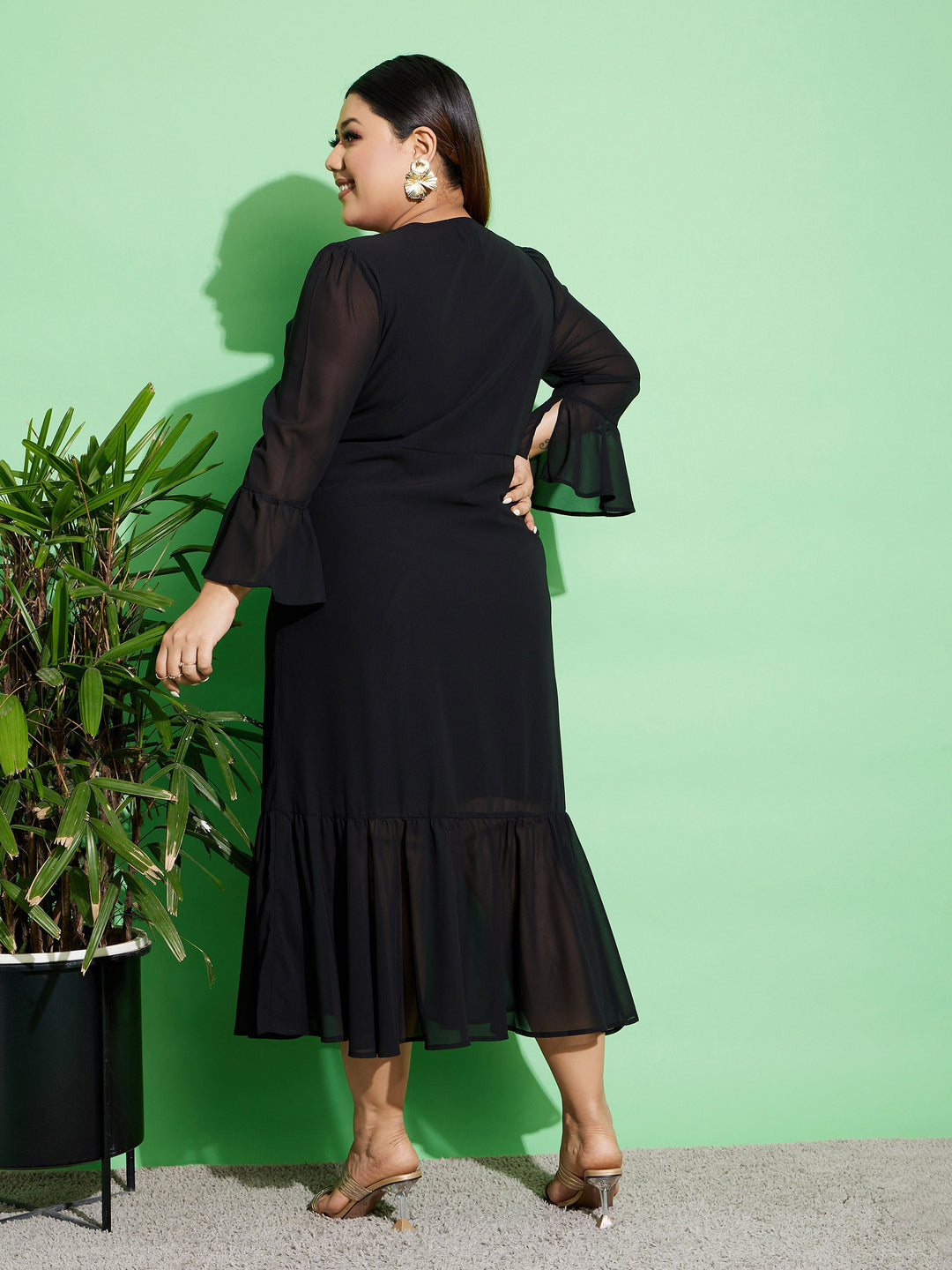 Black Chain Detail Wrap Dress-SASSAFRAS Curve