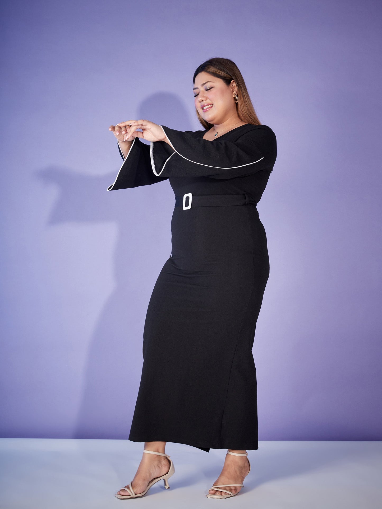 Black Contrast Piping Belted Bodycon Maxi Dress