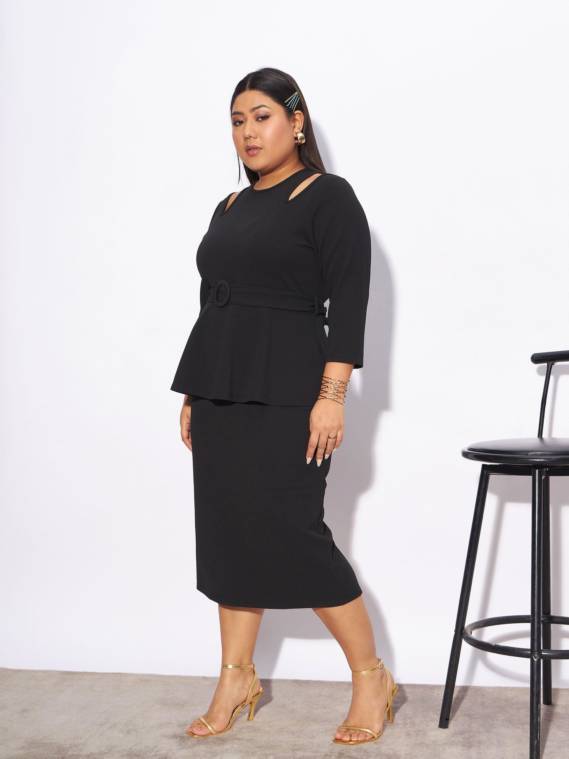 Black Front Peplum Bodycon Dress-SASSAFRAS Curve