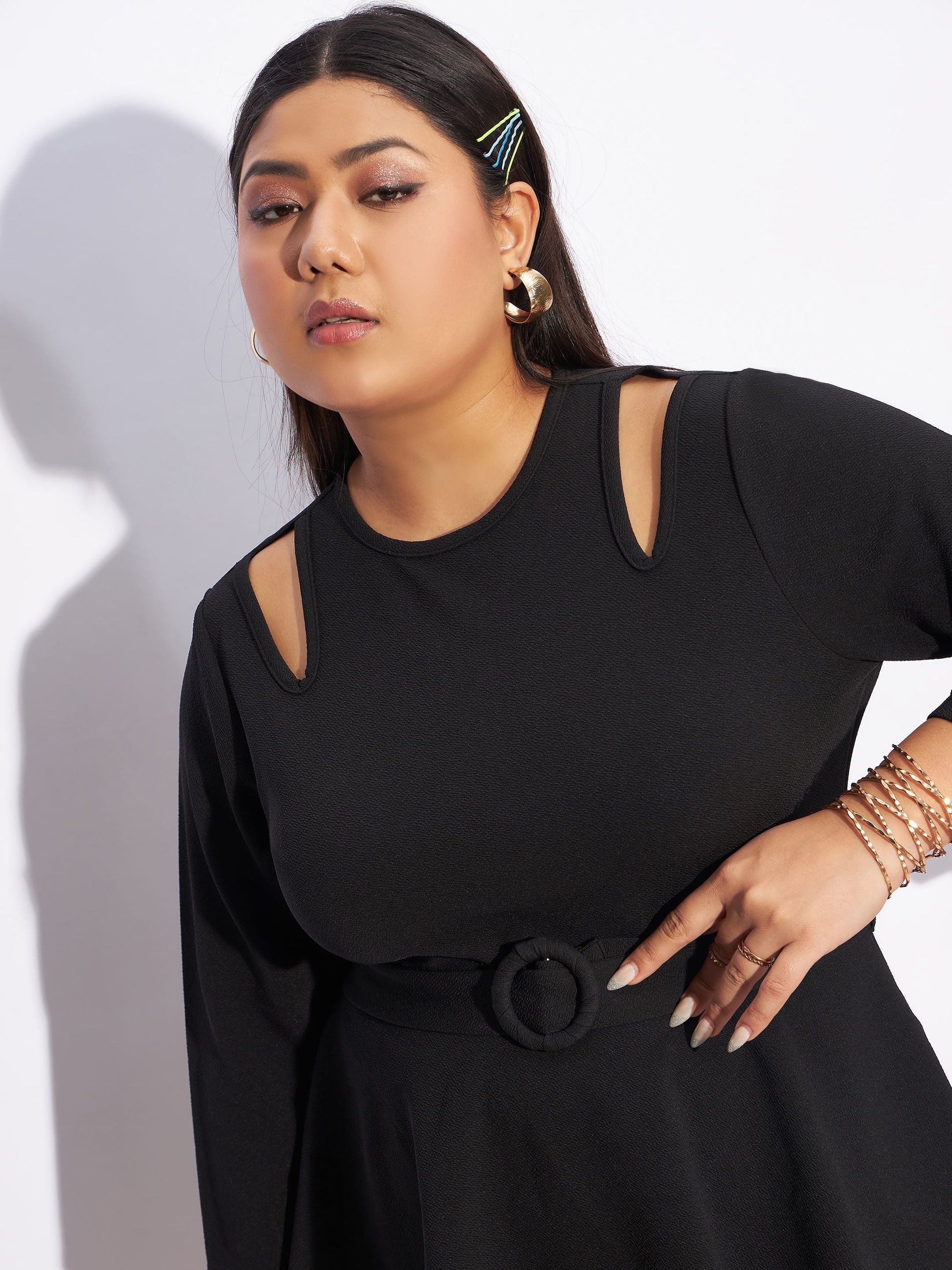 Black Front Peplum Bodycon Dress-SASSAFRAS Curve