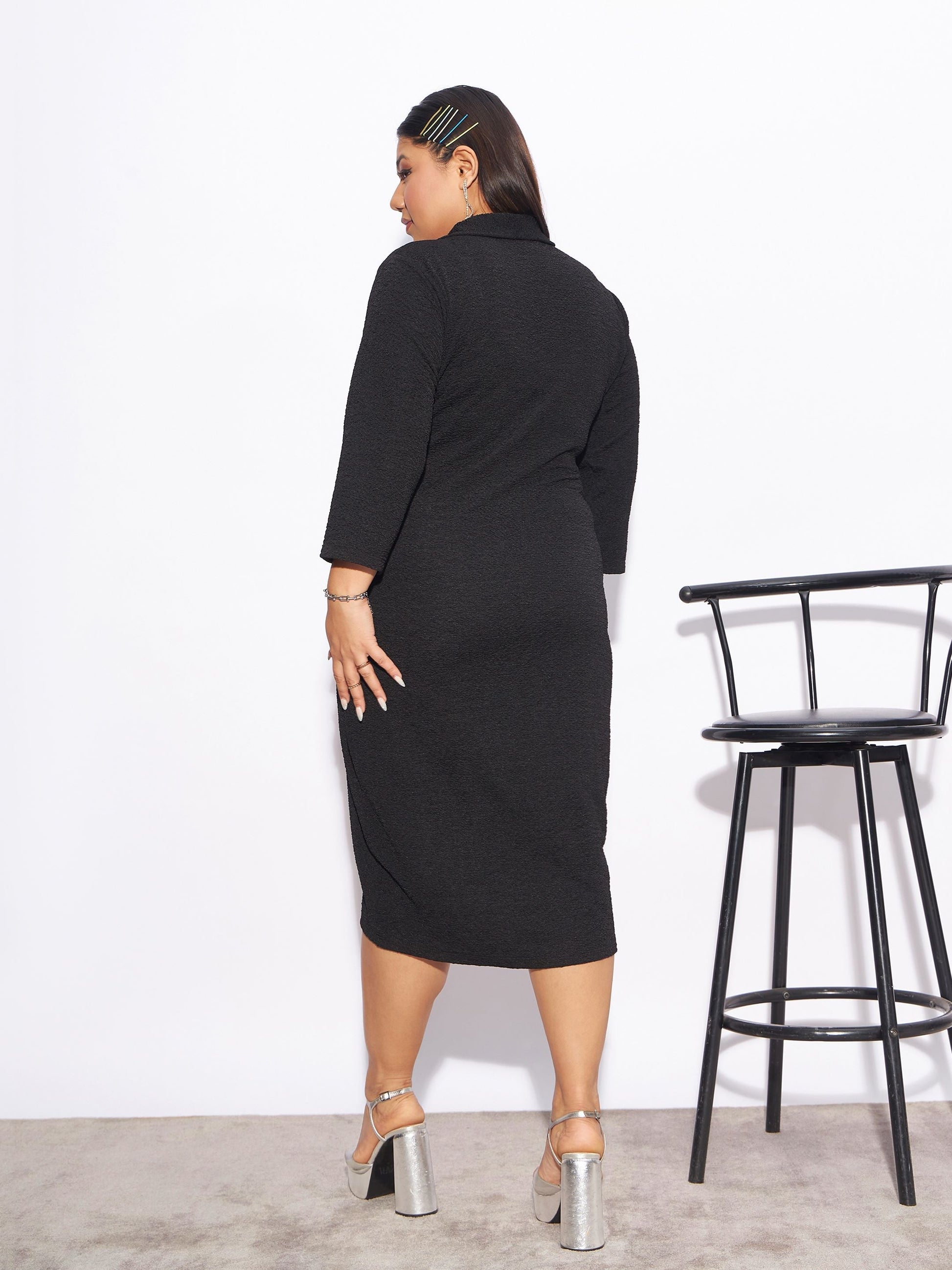 Black Wrap Bodycon Dress-SASSAFRAS Curve