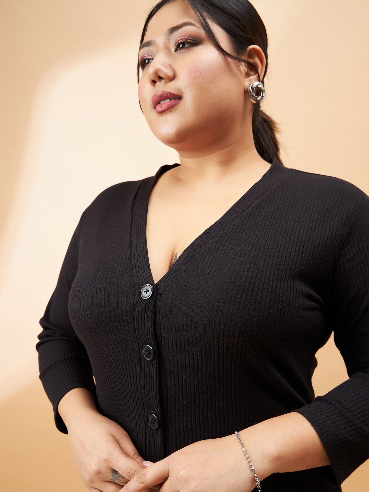 Black Rib Front Button V-Neck Midi Dress-SASSAFRAS Curve