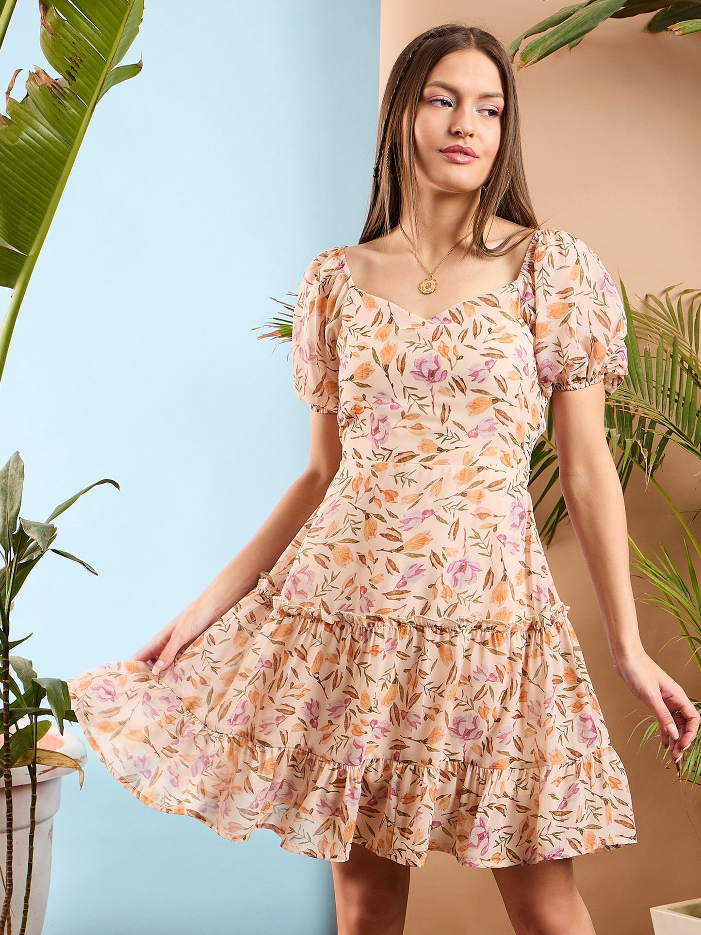 Women Peach Floral Sweetheart Neck Short Skater Dress