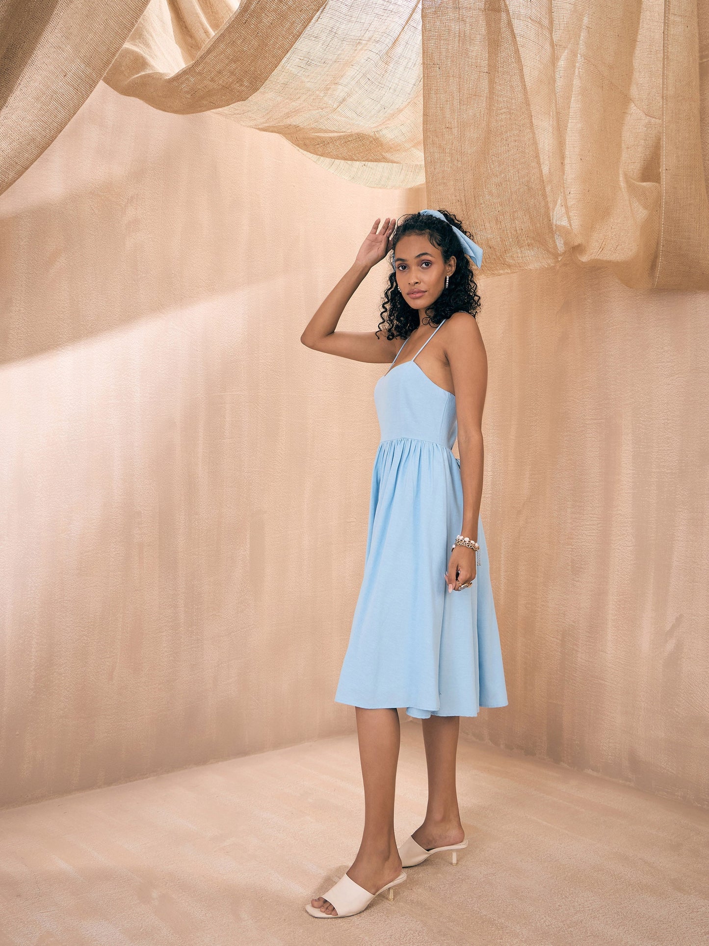Blue Solid Back Tie-Dori Midi Dress