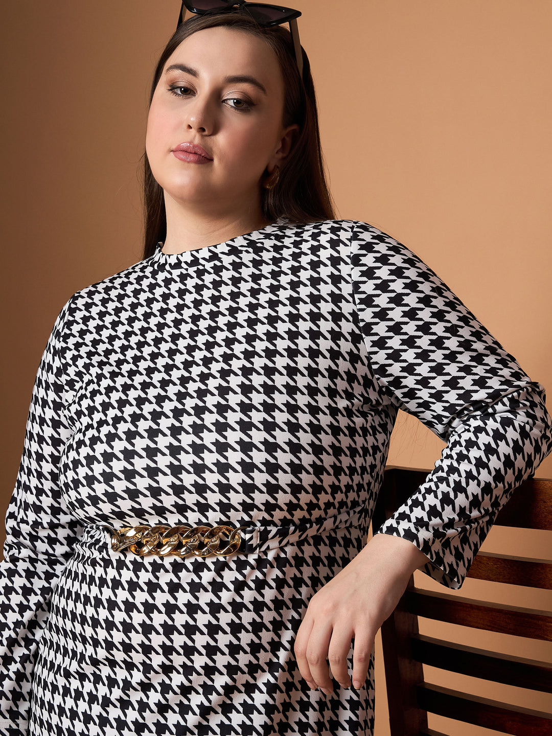 Black &amp; White Houndstooth Belted Dress-SASSAFRAS Curve