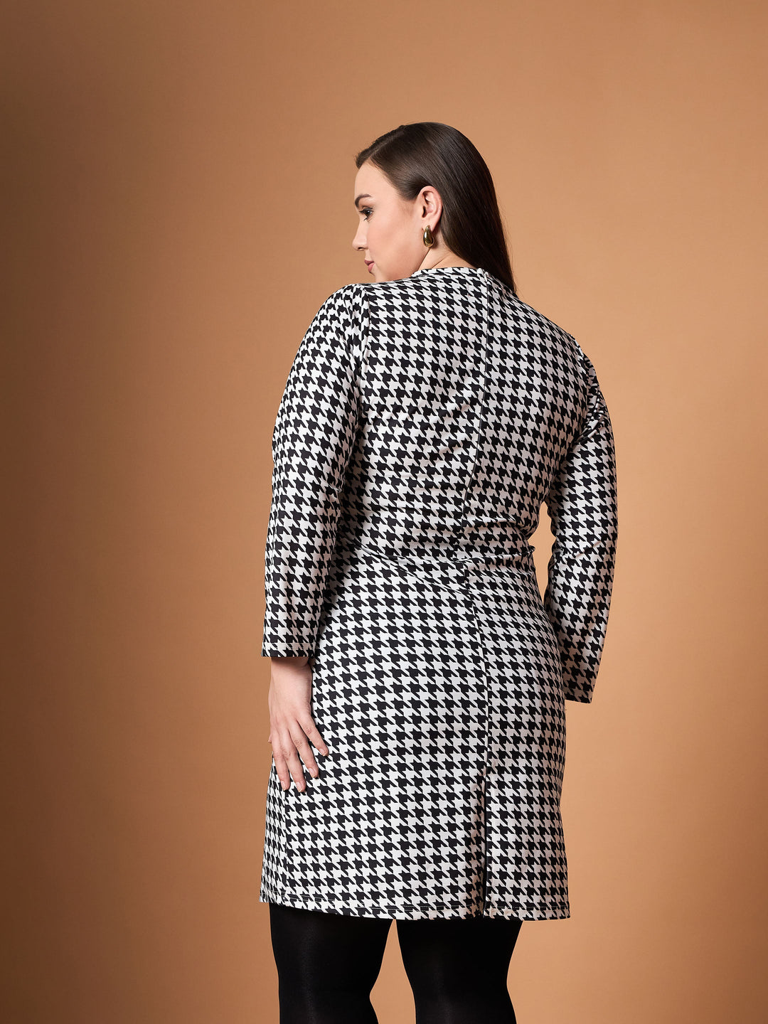 Black &amp; White Houndstooth Belted Dress-SASSAFRAS Curve
