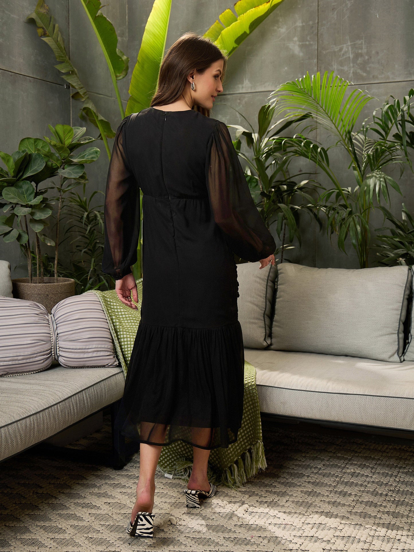 Black Front Ruched Detail Midi Dress