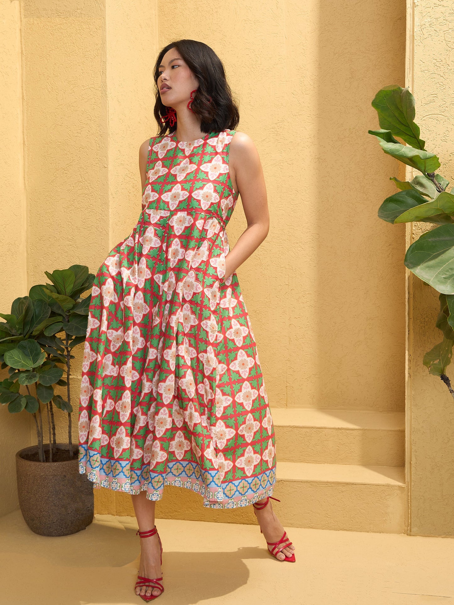 Red Floral Round Neck Sleeveless Midi Dress
