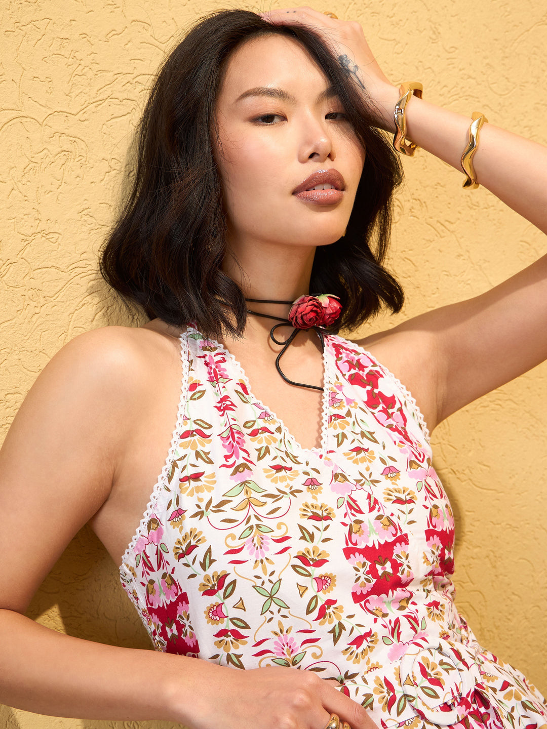 Women Pink &amp; White Floral Halter Neck Short Dress