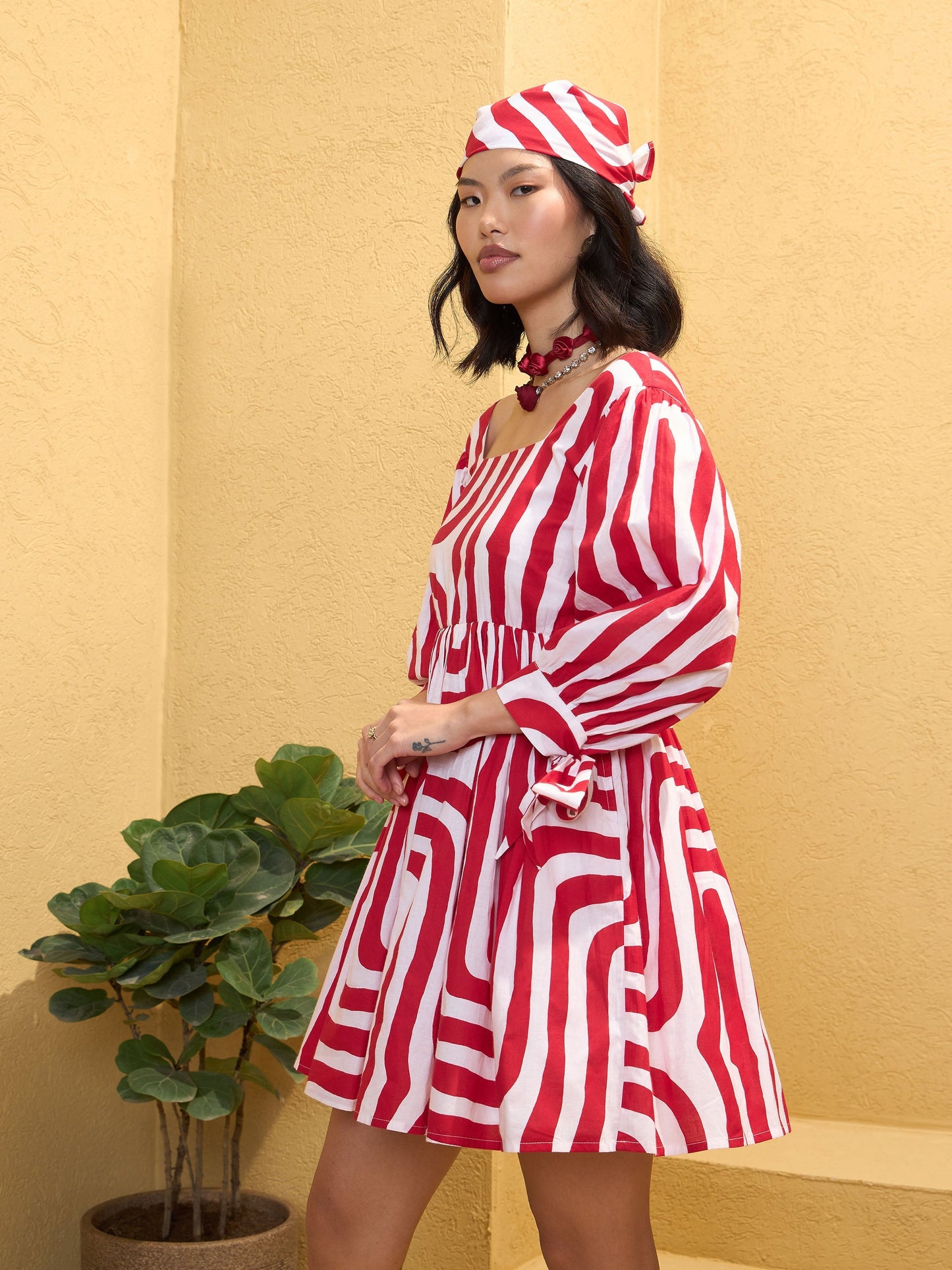 Red & White Sleeves Knot Short Dress