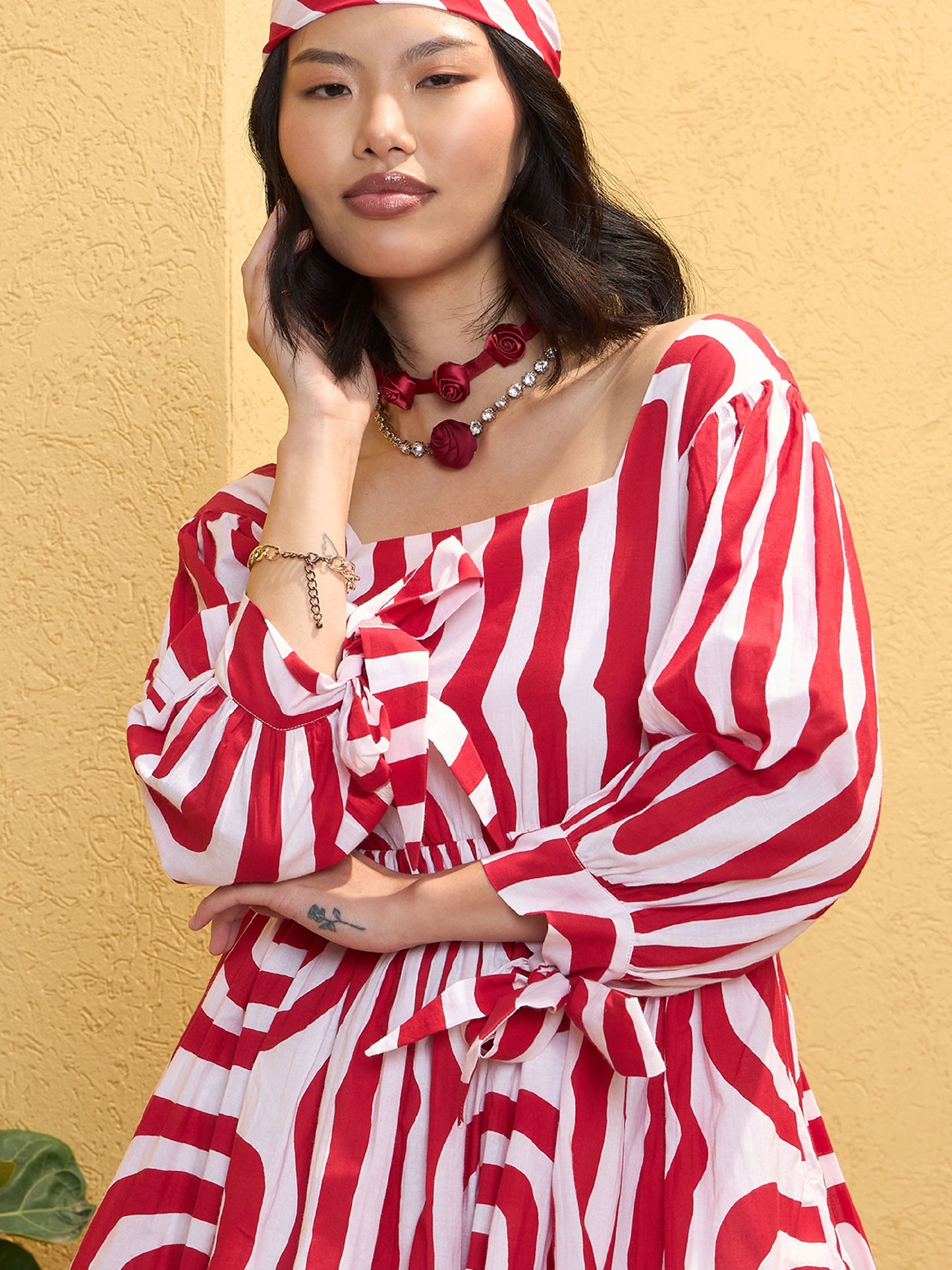 Red & White Sleeves Knot Short Dress