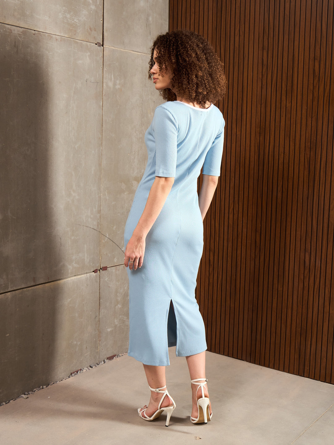 Women Blue Rib Sweetheart Contrast Neck Midi Dress