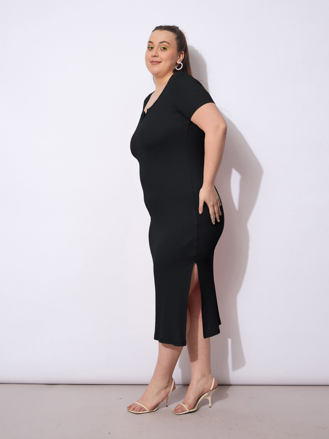 Black Rib Short Sleeves Midi Dress-SASSAFRAS Curve