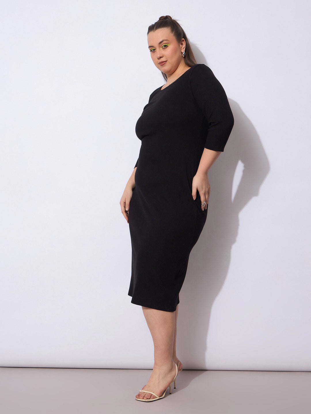 Black Rib Round Neck Midi Dress-SASSAFRAS Curve