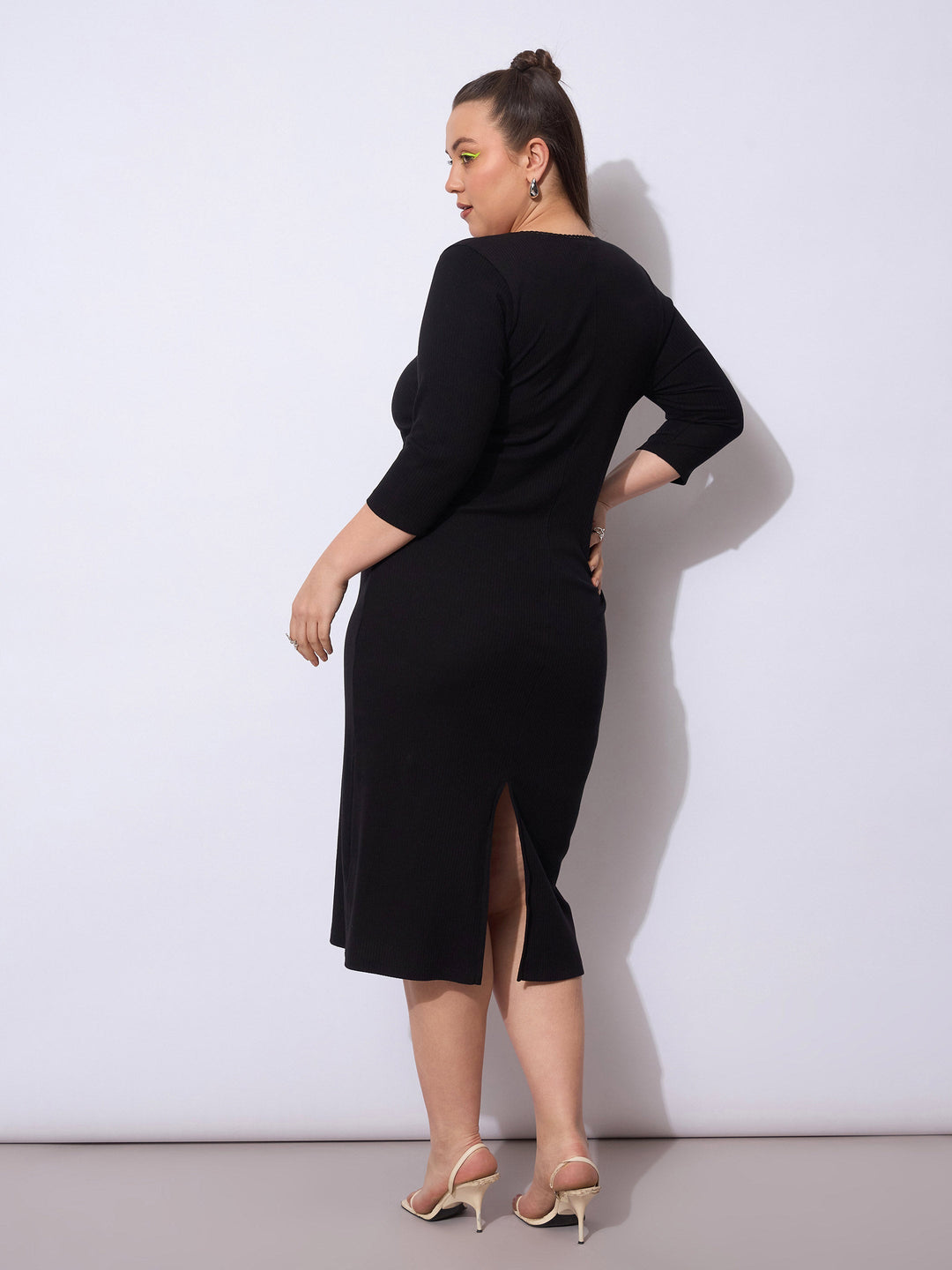 Black Rib Round Neck Midi Dress-SASSAFRAS Curve