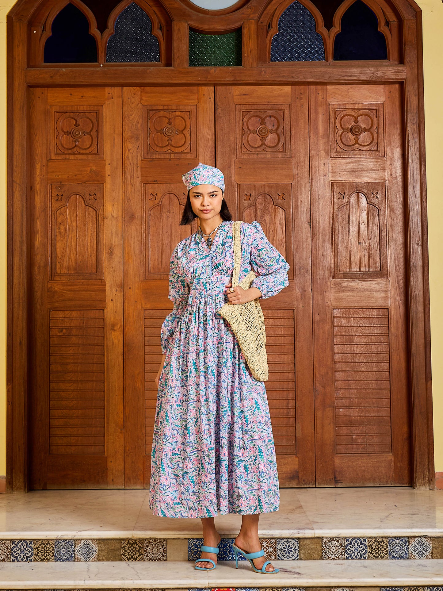 Women Blue Paisley V-Neck Gathered Maxi Dress