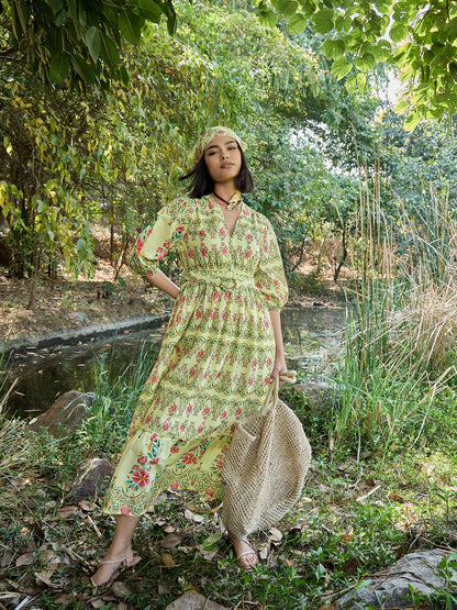 Women Yellow Floral V Neck Gathered Midi Dress