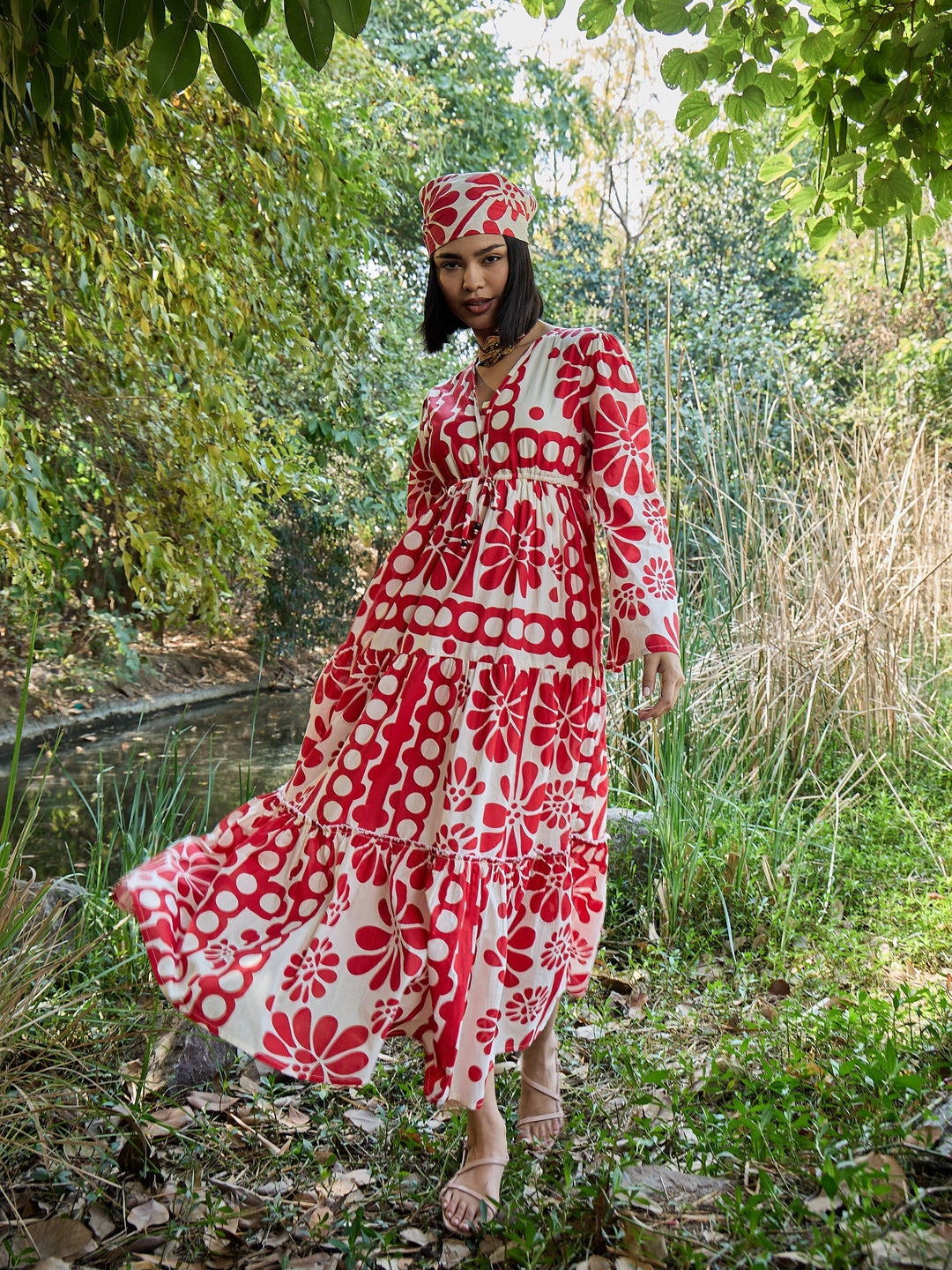 Women Beige &amp; Red Floral V Neck Waist Tie Knot Midi Dress