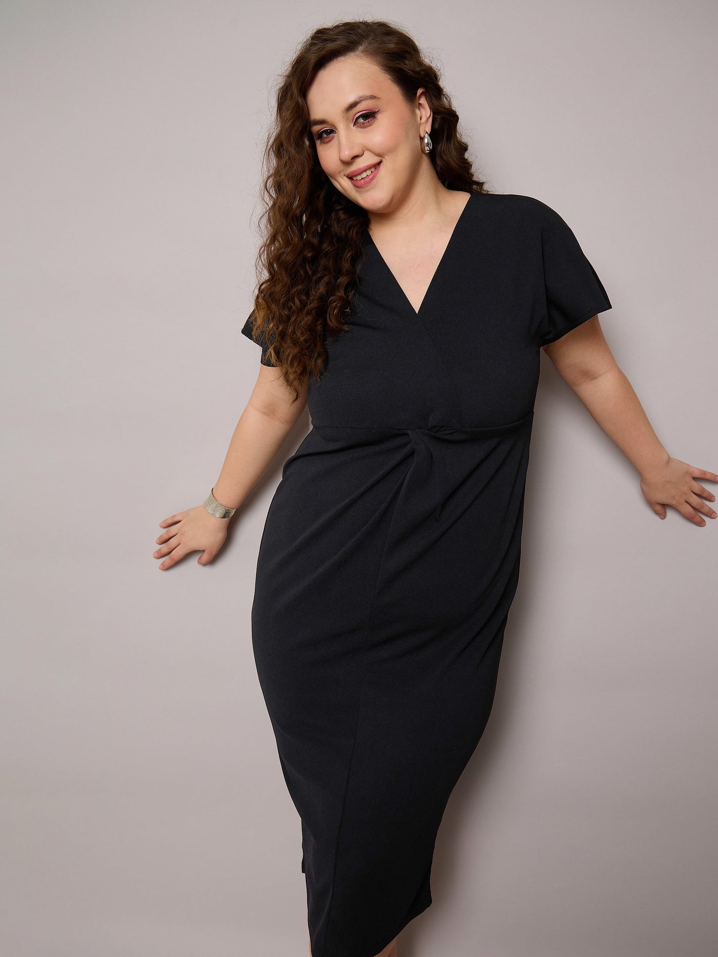 Black V Neck Short Sleeves Midi Dress
