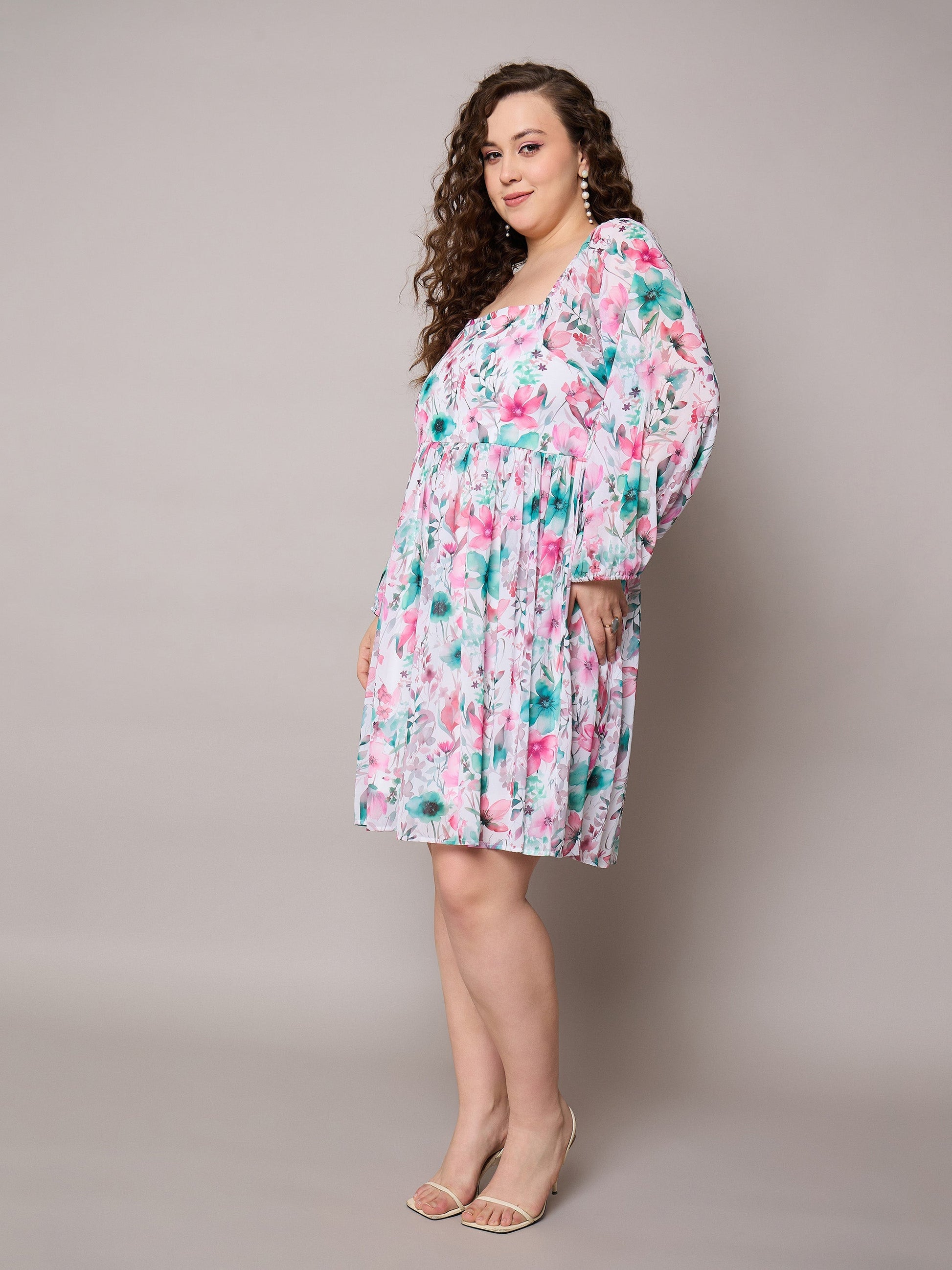 Pink Floral Square Neck Short Skater Dress-SASSAFRAS Curve
