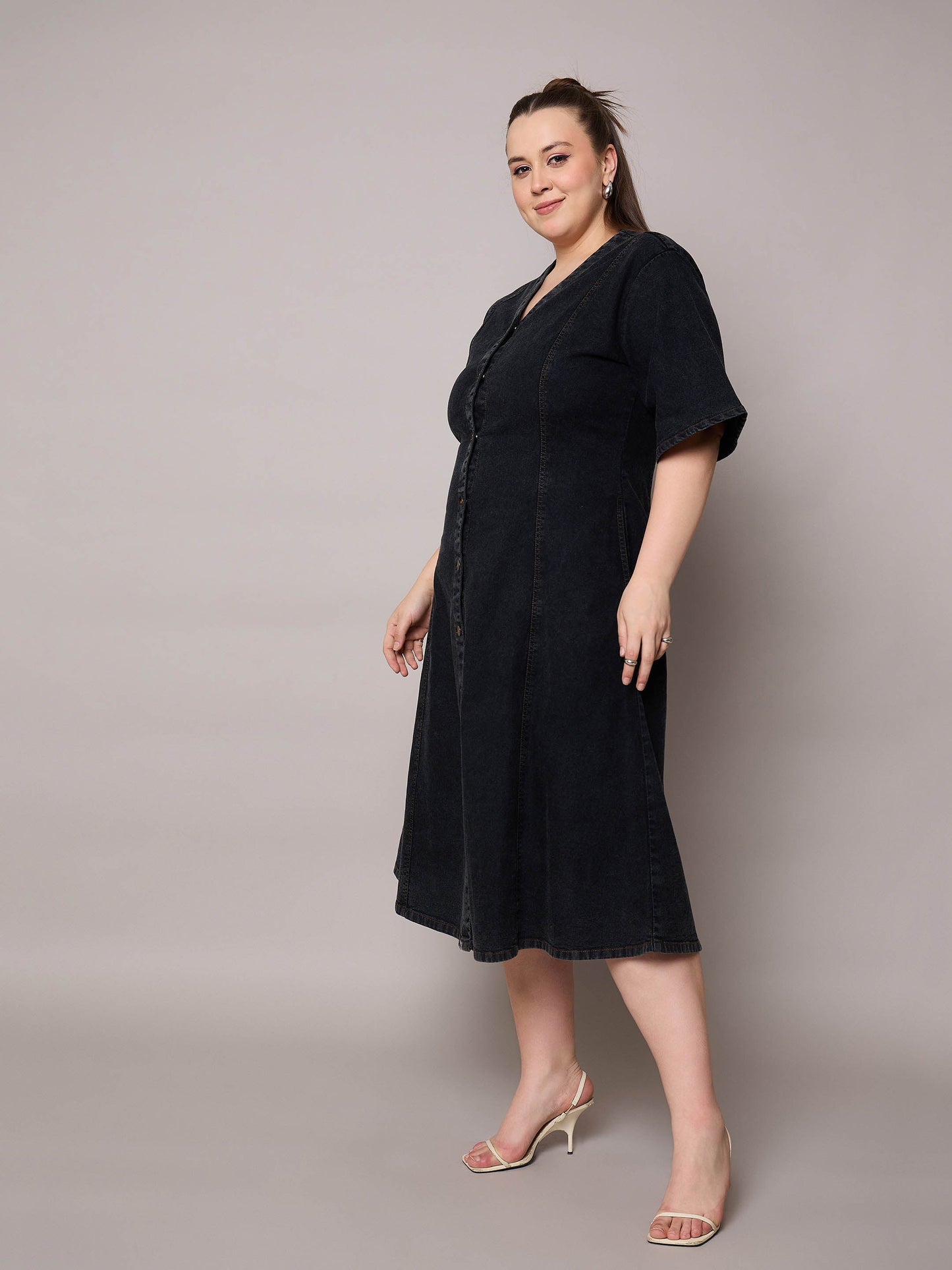 Black Denim V Neck Midi Dress-SASSAFRAS Curve