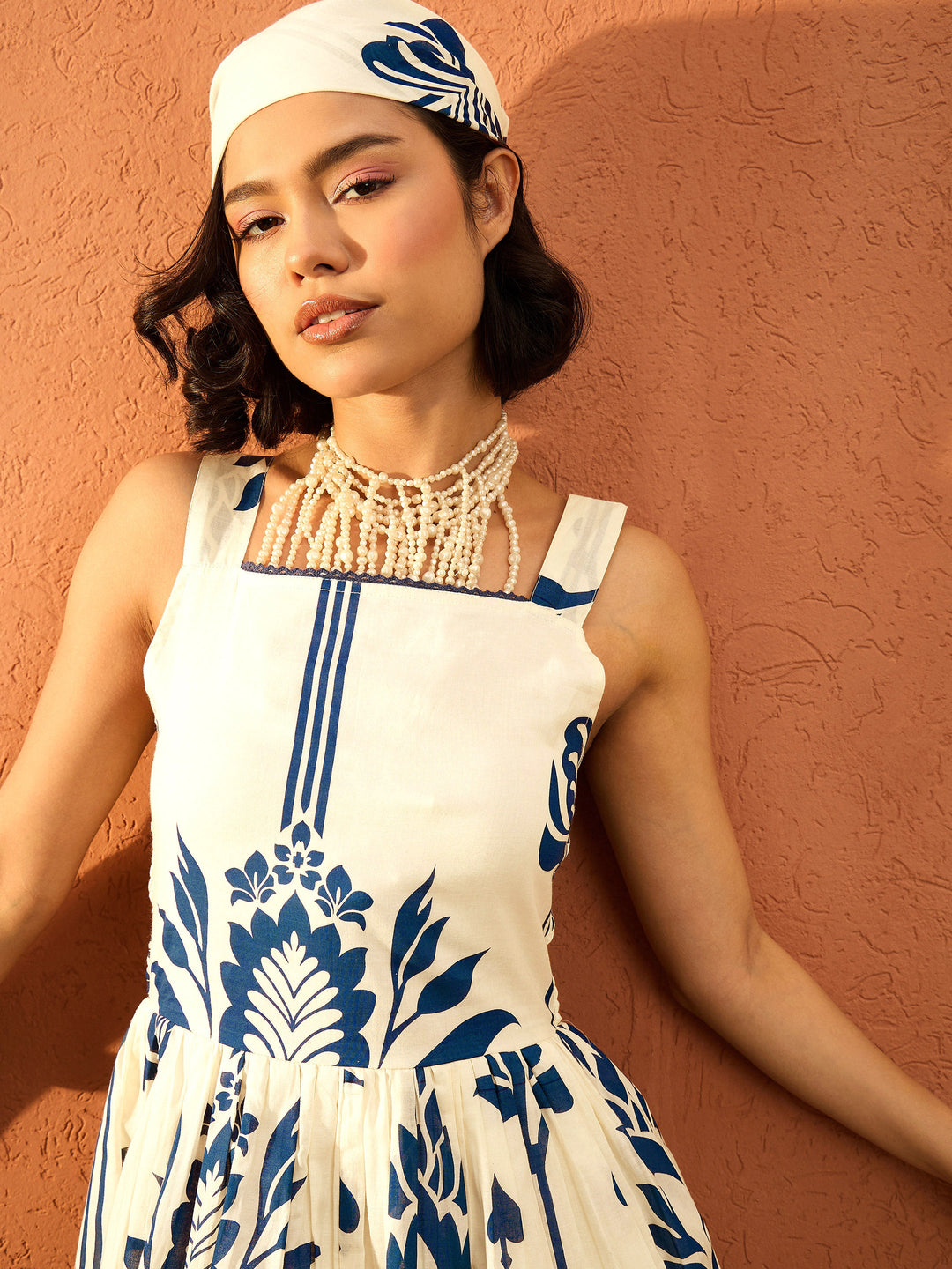 Women Blue &amp; Off White Floral Strappy Short Dress