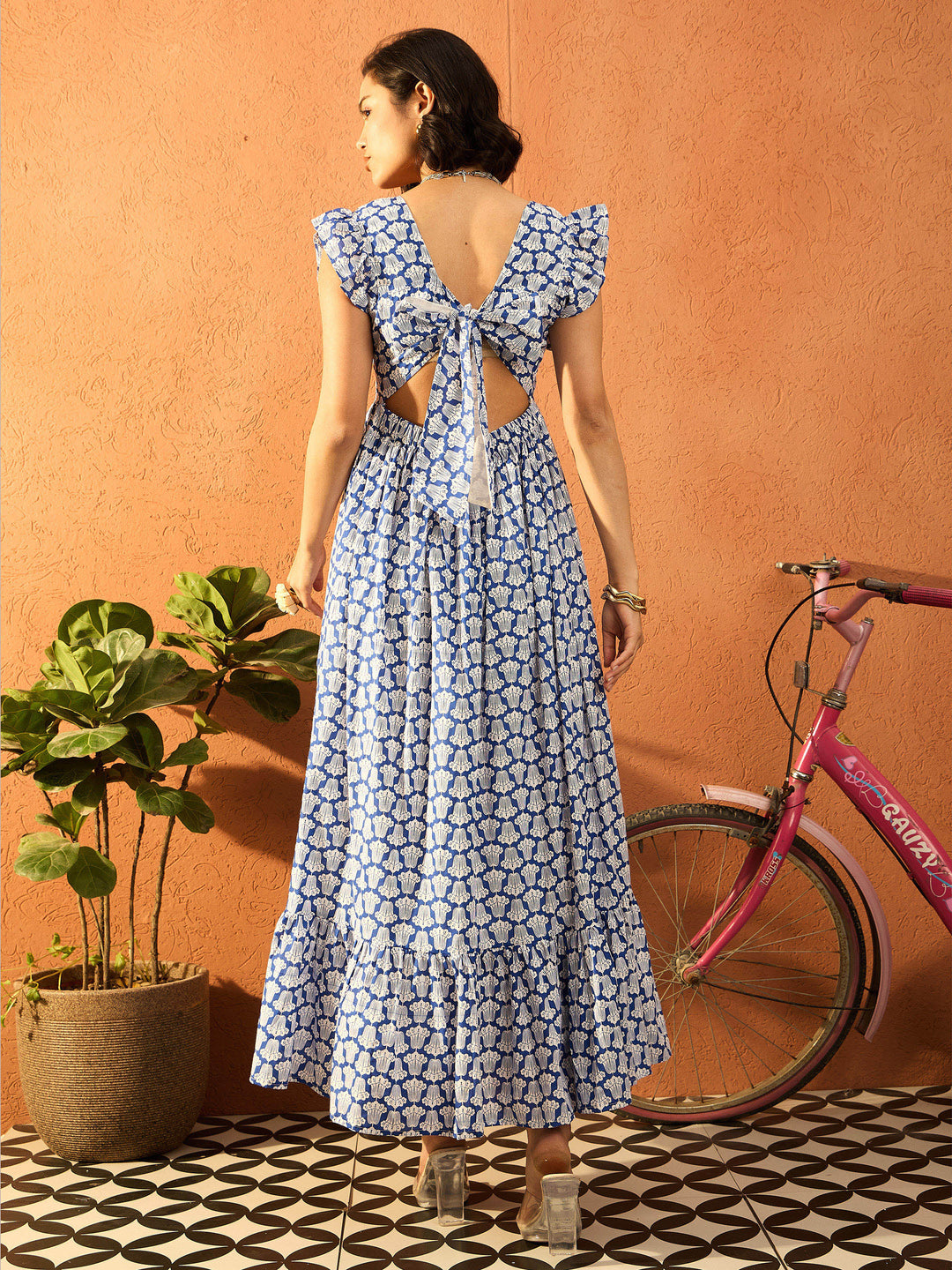 Women Blue &amp; White Floral Back Knot Maxi Dress