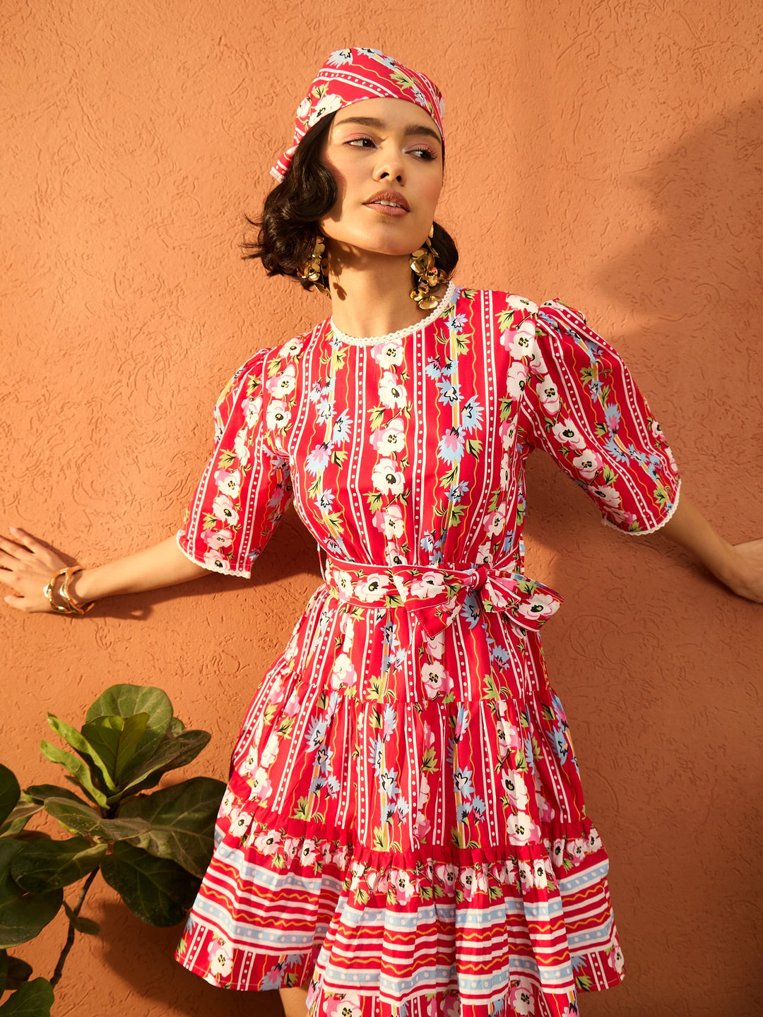 Women Red Floral Round Neck Short Tired Dress