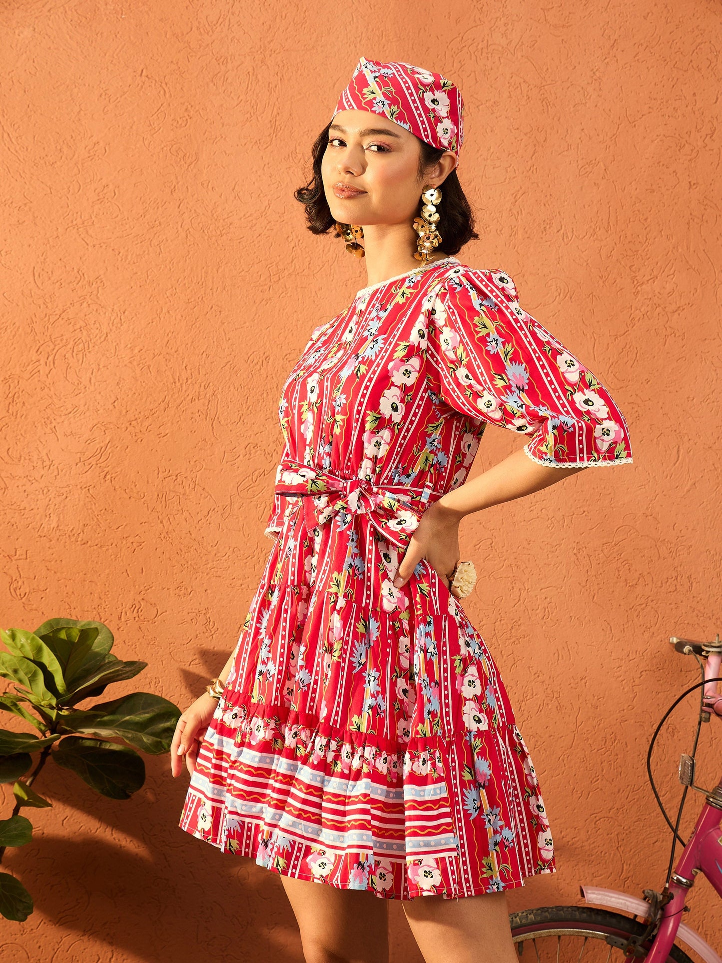 Women Red Floral Round Neck Short Tired Dress