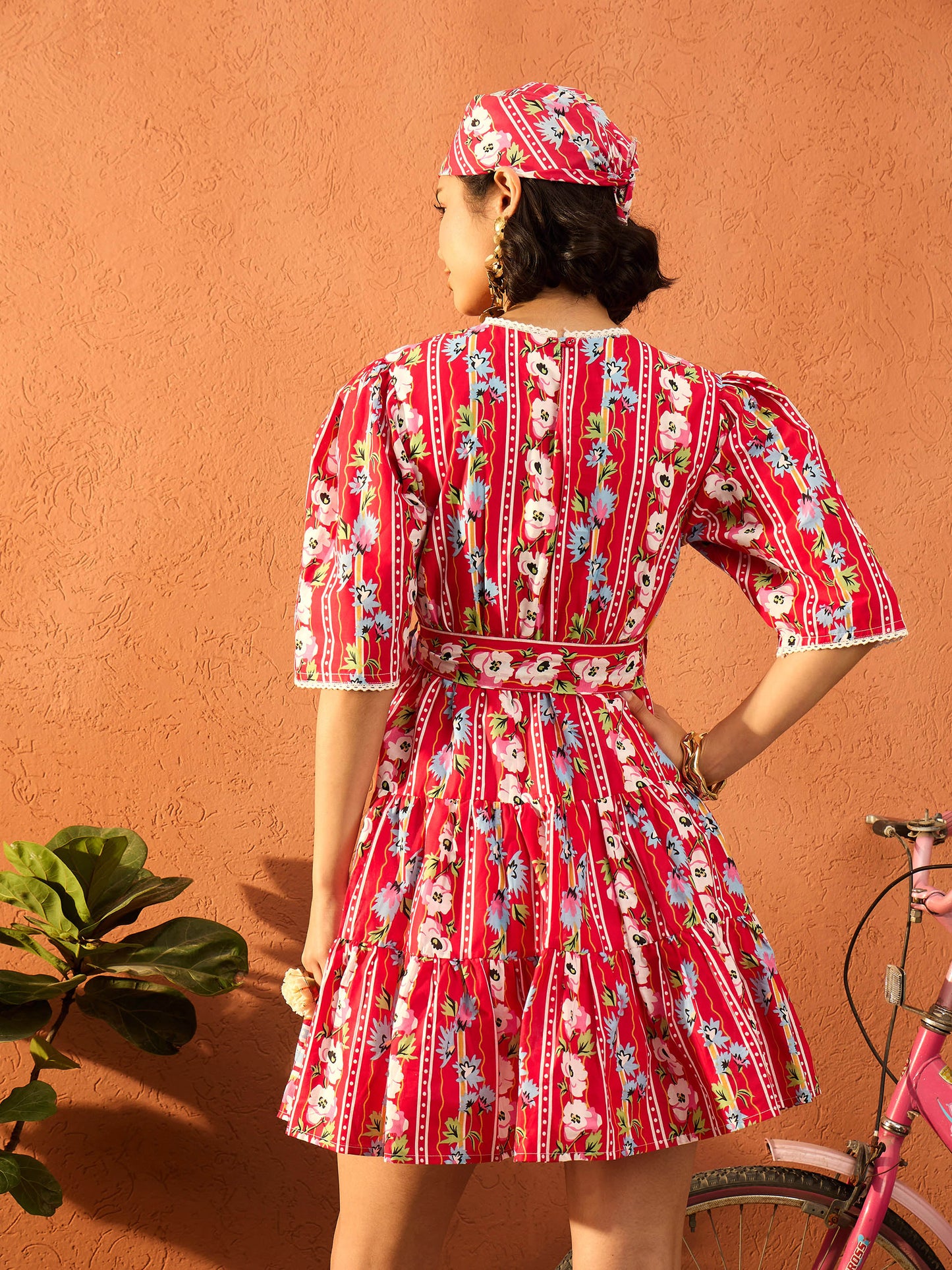 Women Red Floral Round Neck Short Tired Dress