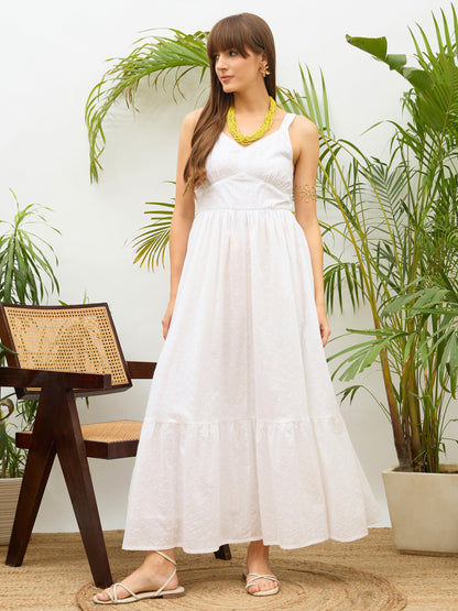 Women White Sweetheart Neck Strappy Maxi Dress