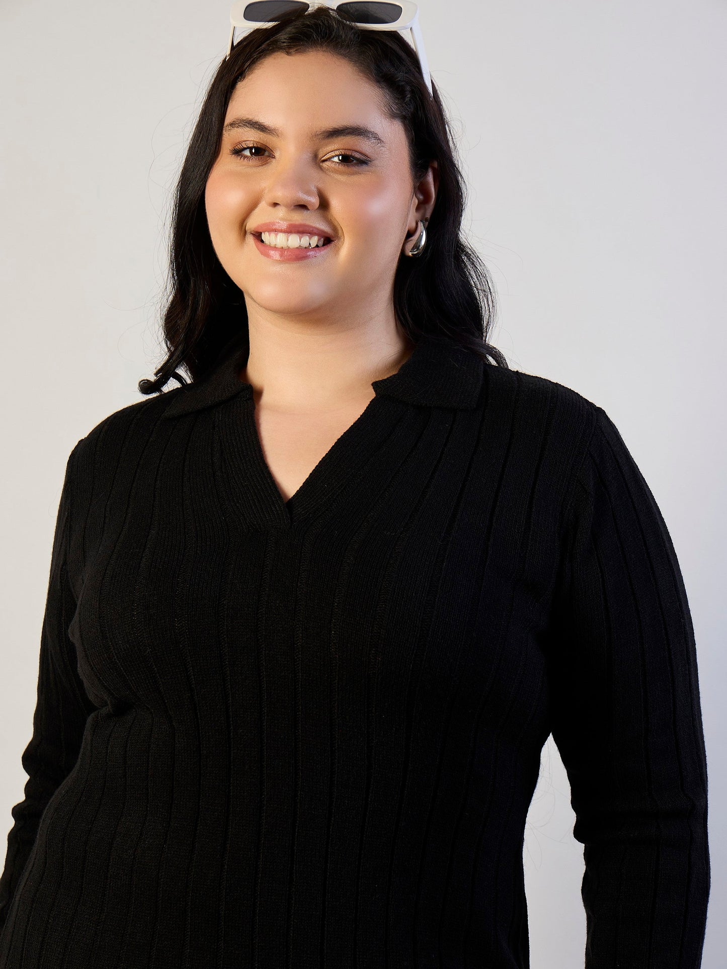 Black Solid Acrylic Wool Collar Midi Dress-SASSAFRAS CURVE