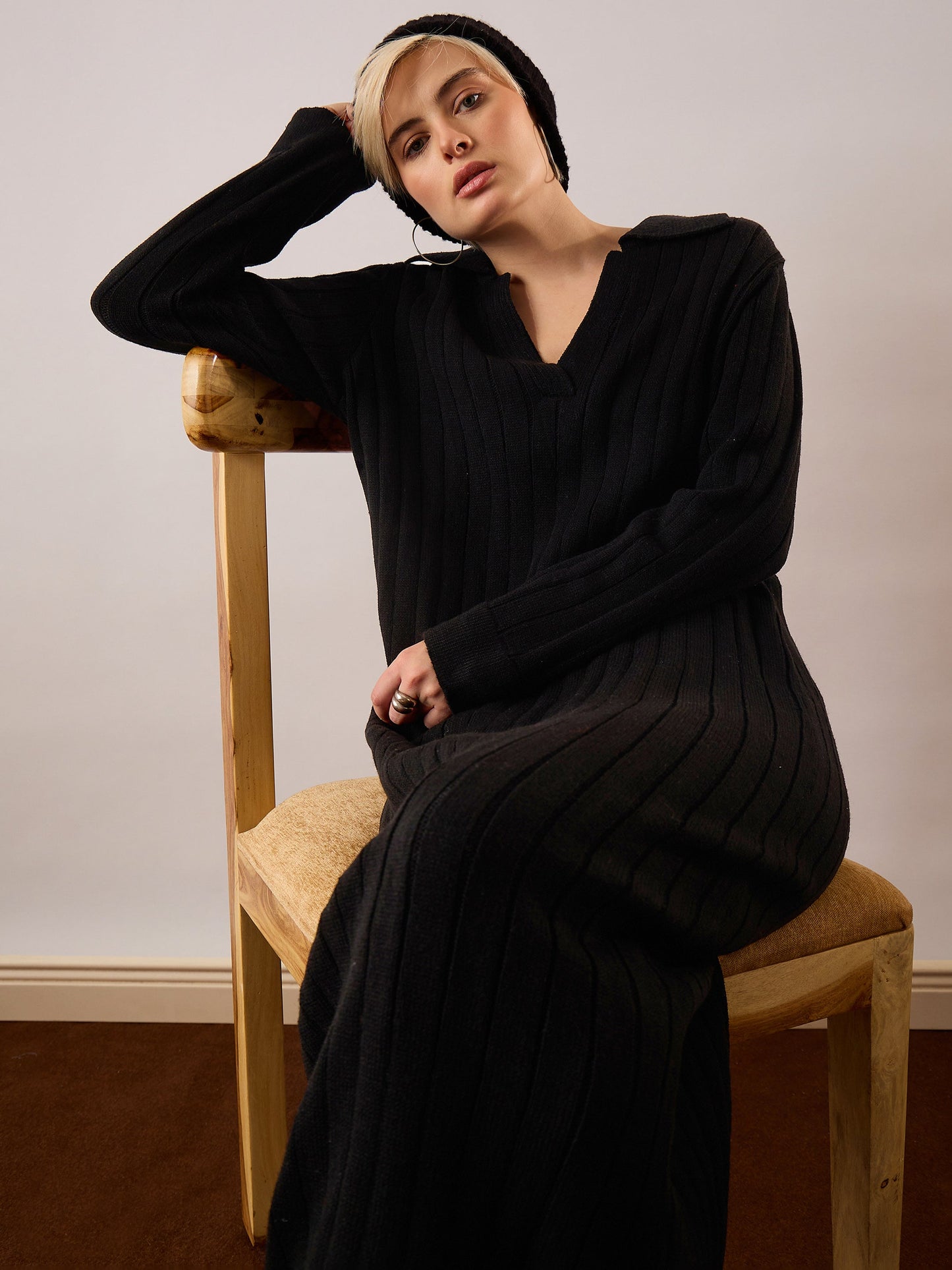 Black Acrylic Wool Collar Midi Dress