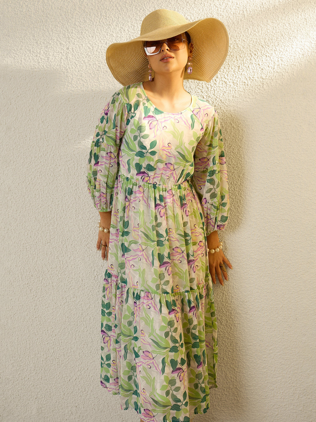 Women Off White Floral Round Neck Balloon Sleeve Midi Dress