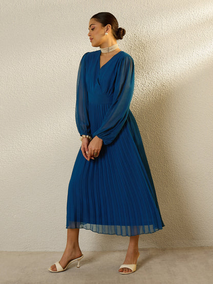 Women Blue V-Neck Full Sleeve Pleated Midi Dress