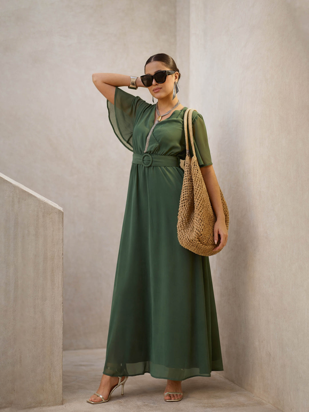 Women Green V-Neck Short Sleeve Belted Maxi Dress