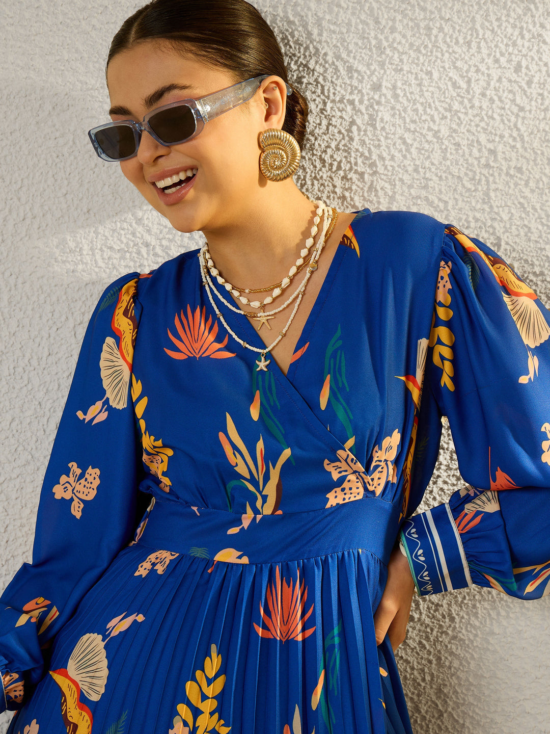 Women Blue Tropical Full Sleeves Pleated Midi Dress