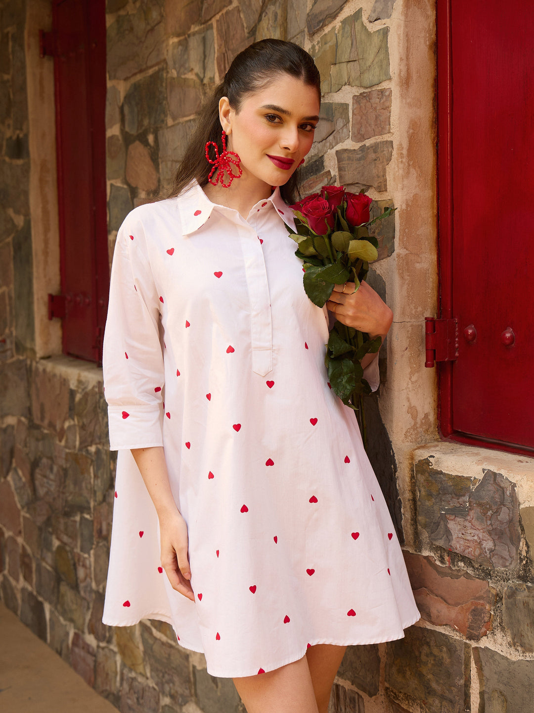 Women White &amp; Red Heart Print Collar Neck Short Dress