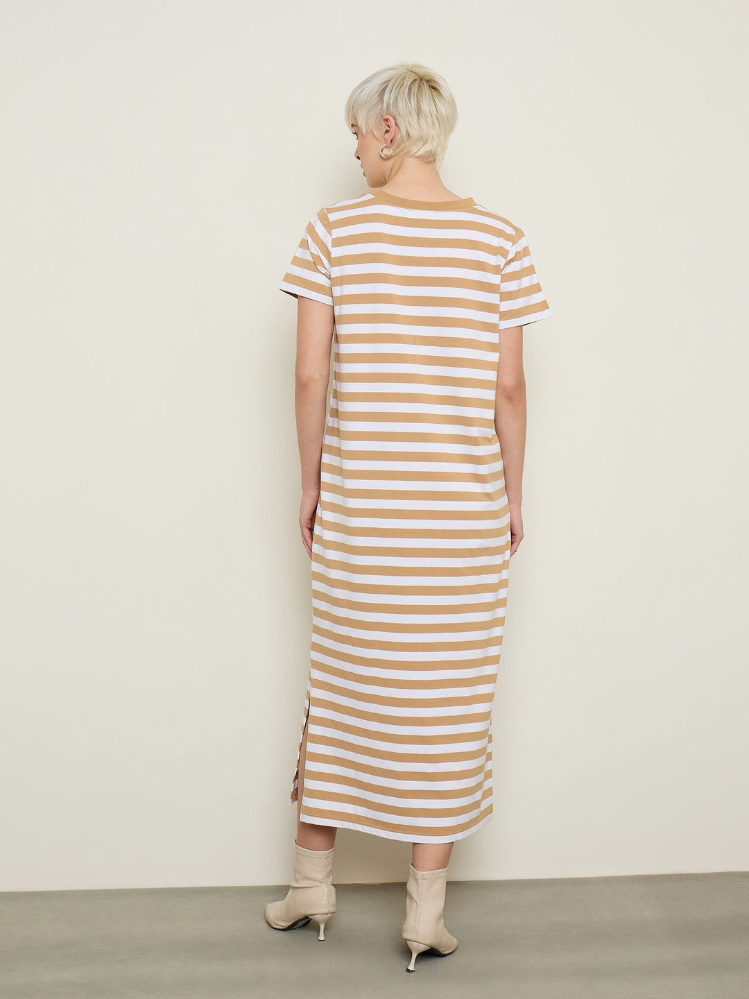 Women Beige &amp; White Stripes Short Sleeves T-Shirt Maxi Dress