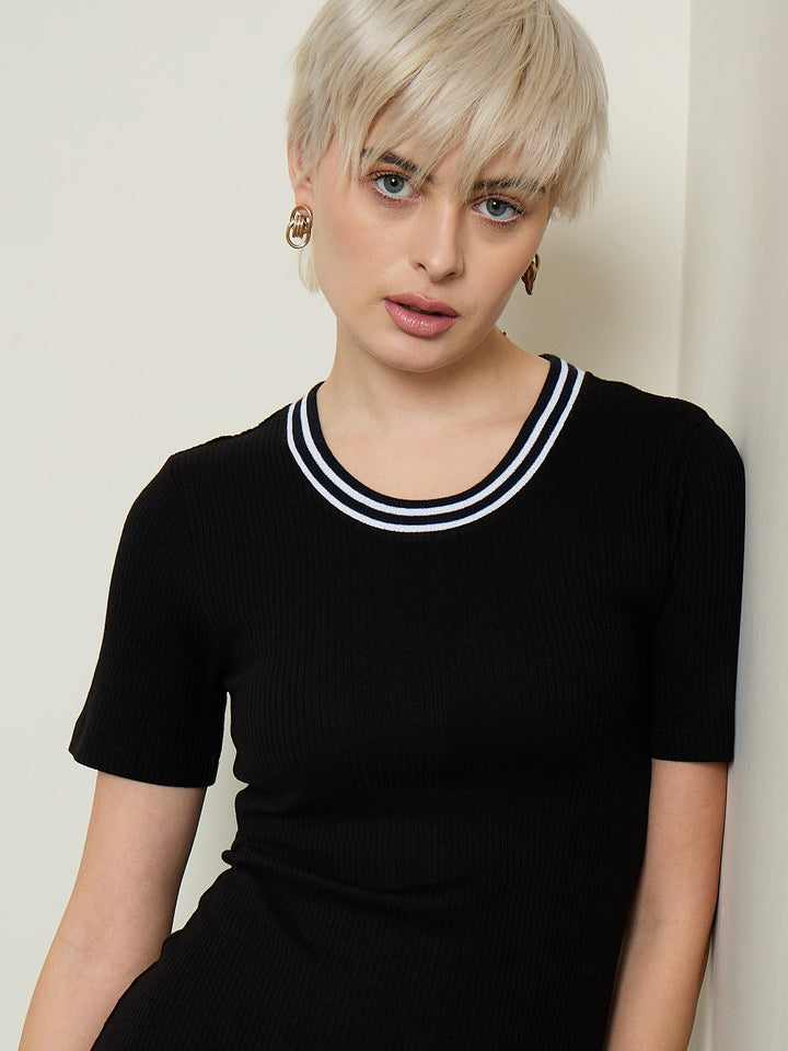Women Black Short Sleeves Striped-Ribbed Neck Maxi Dress