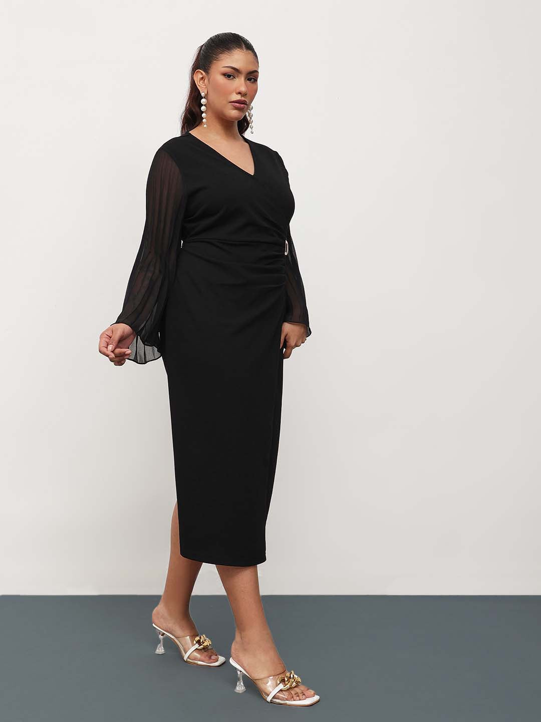 Black Pleated Sleeves Side Ruched Midi Dress