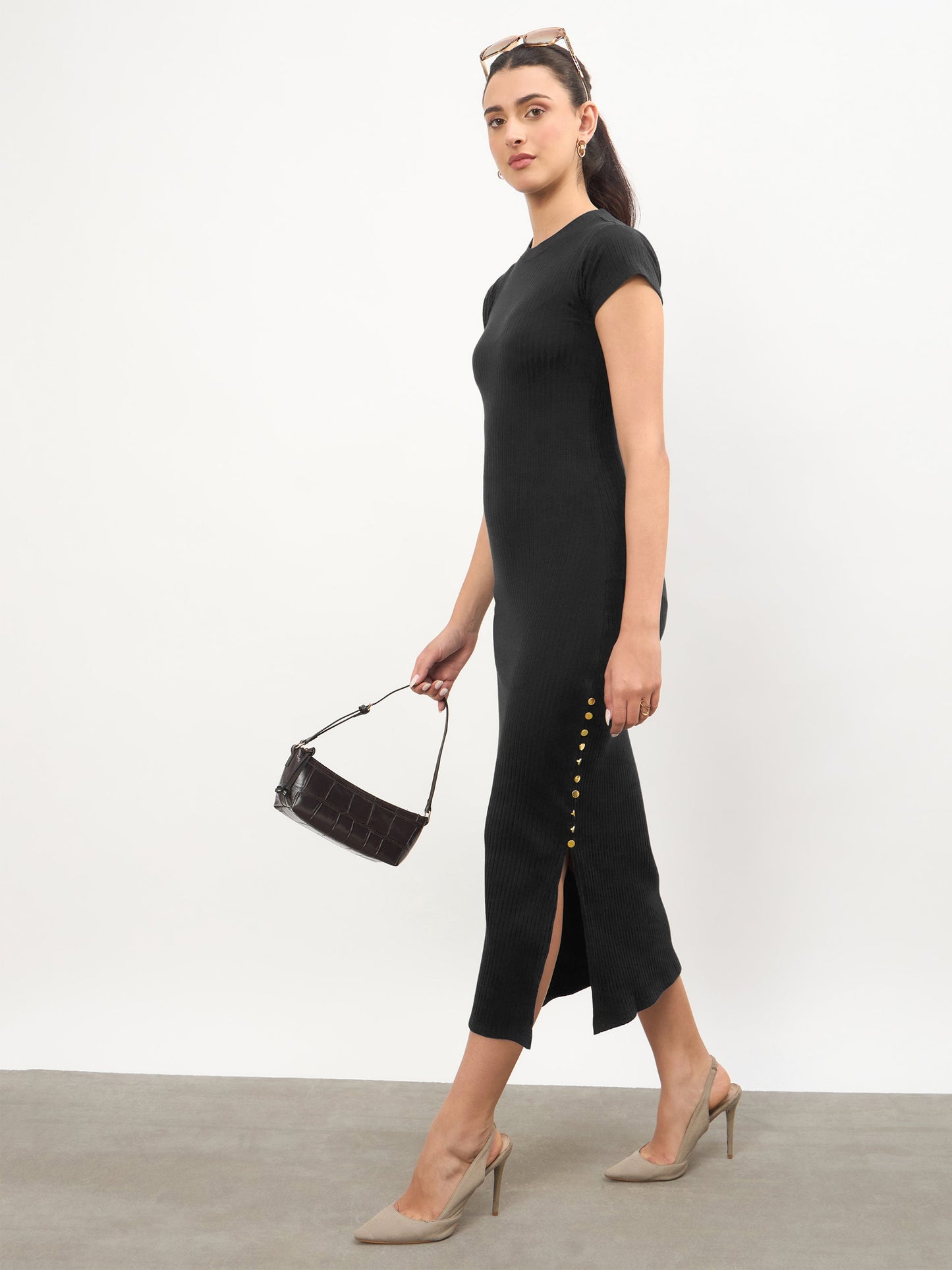 Black Rib Short Sleeves Bodycon Midi Dress