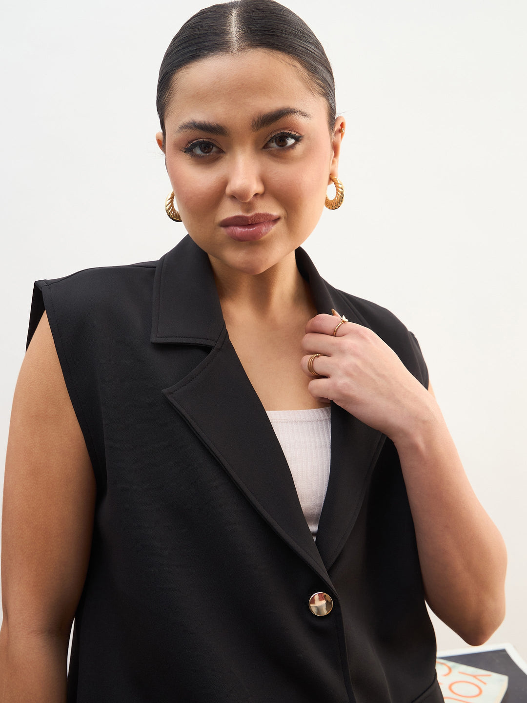 Women Black Notch Collar Sleeveless Oversize Blazer With Slouchy Pant